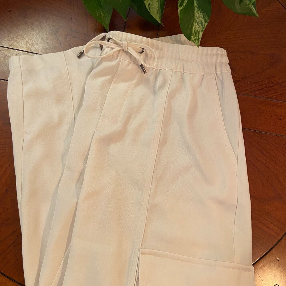 NWOT Banana Republic Sport Cargo Lounge Pant